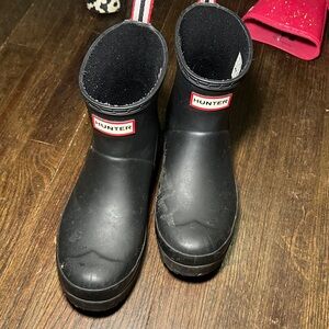 Hunter Black Short Wellington Boots with Red Logo Trim